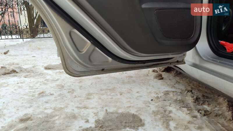 Мінівен Ford C-Max 2006 в Києві