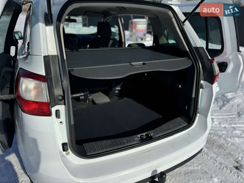 Минивэн Ford C-Max 2012 в Летичеве