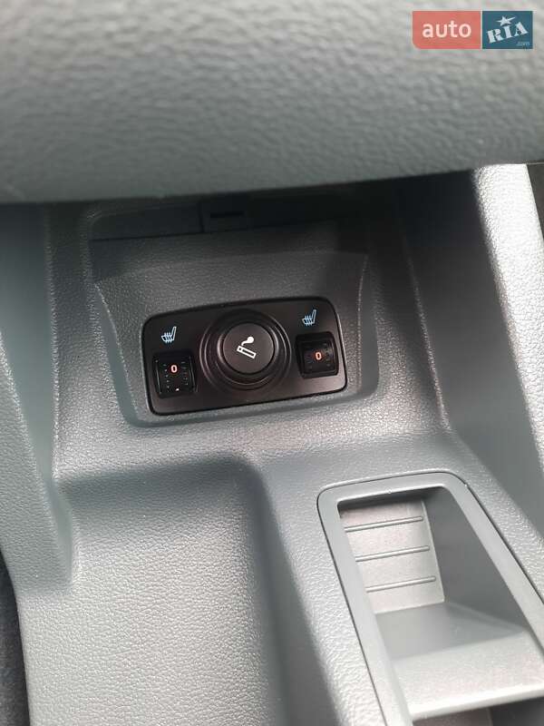 Мінівен Ford C-Max 2011 в Рівному фото 16 Мінівен Ford C-Max 2011 в Рівному