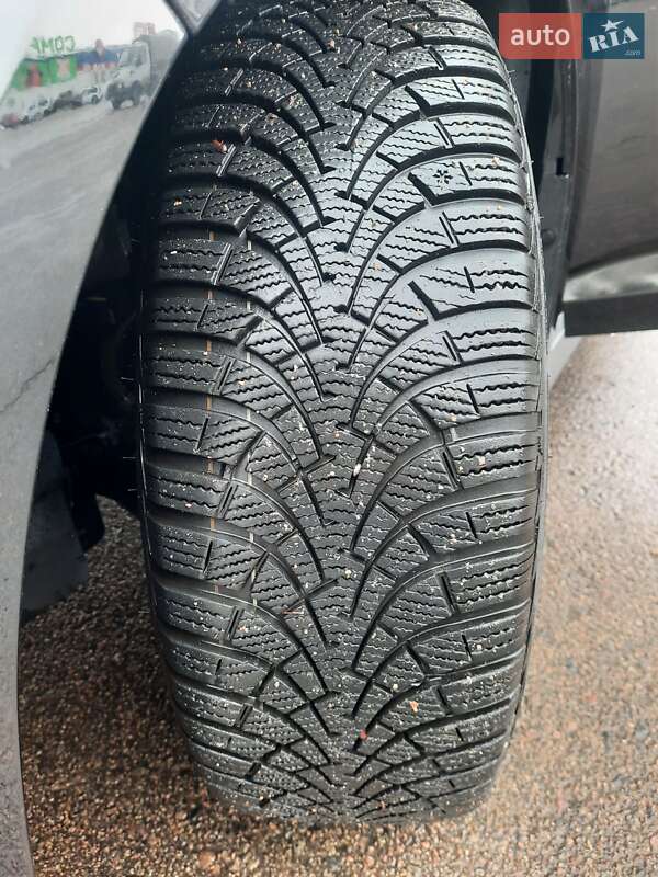 Мінівен Ford C-Max 2011 в Рівному фото 53 Мінівен Ford C-Max 2011 в Рівному