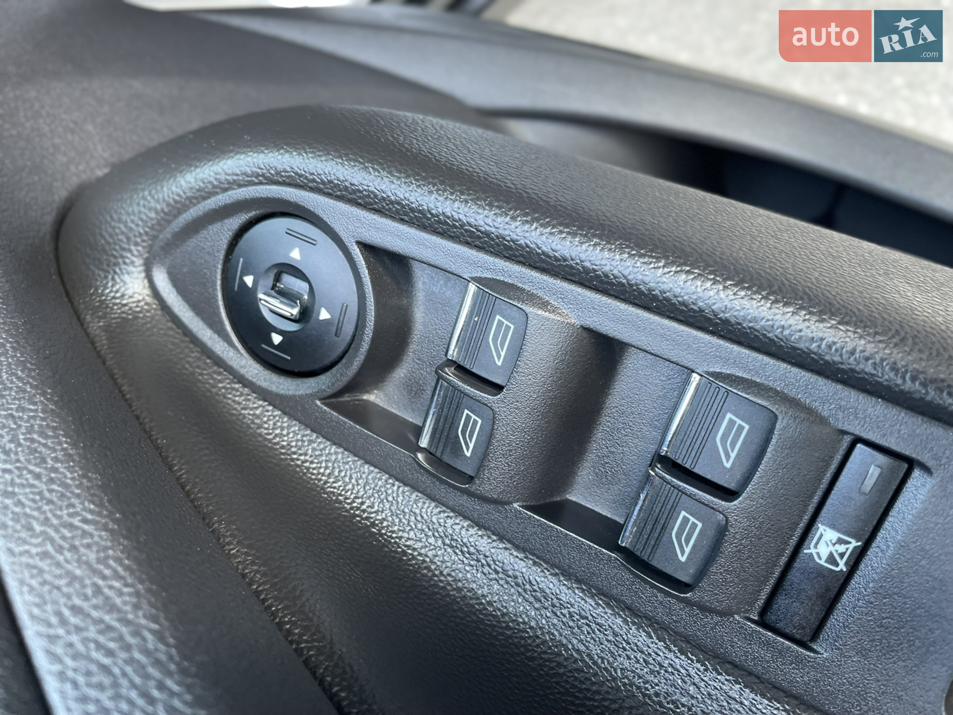 2013 Ford C-MAX - мініатюра 24