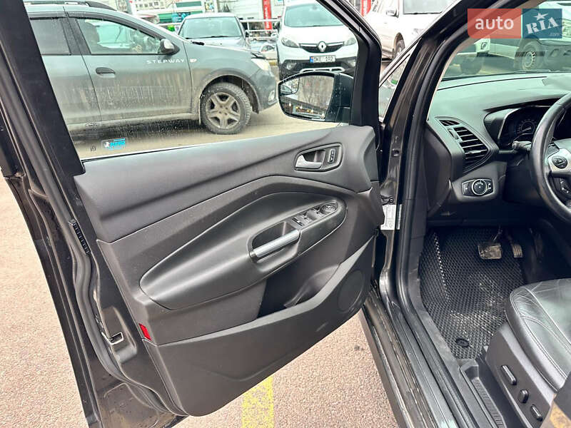 Минивэн Ford C-Max 2015 в Килии