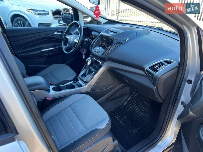 Мінівен Ford C-Max 2013 в Нововолинську