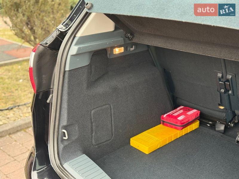 Мінівен Ford C-Max 2012 в Хоролі