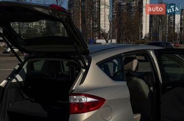 Минивэн Ford C-Max 2016 в Киеве