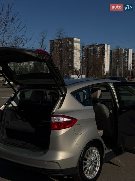 Мінівен Ford C-Max 2016 в Києві
