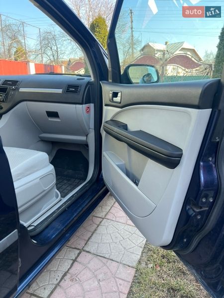 Минивэн Ford C-Max 2004 в Стрые