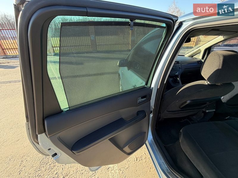 Минивэн Ford C-Max 2004 в Киеве фото 12 Минивэн Ford C-Max 2004 в Киеве