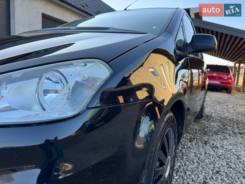 Мінівен Ford C-Max 2009 в Долині