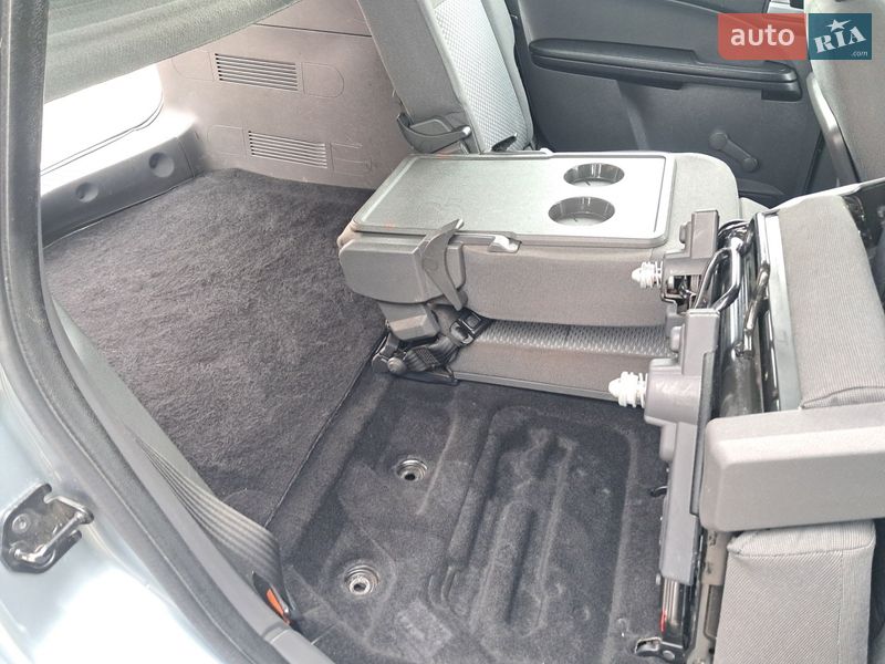 Минивэн Ford C-Max 2005 в Могилев-Подольске