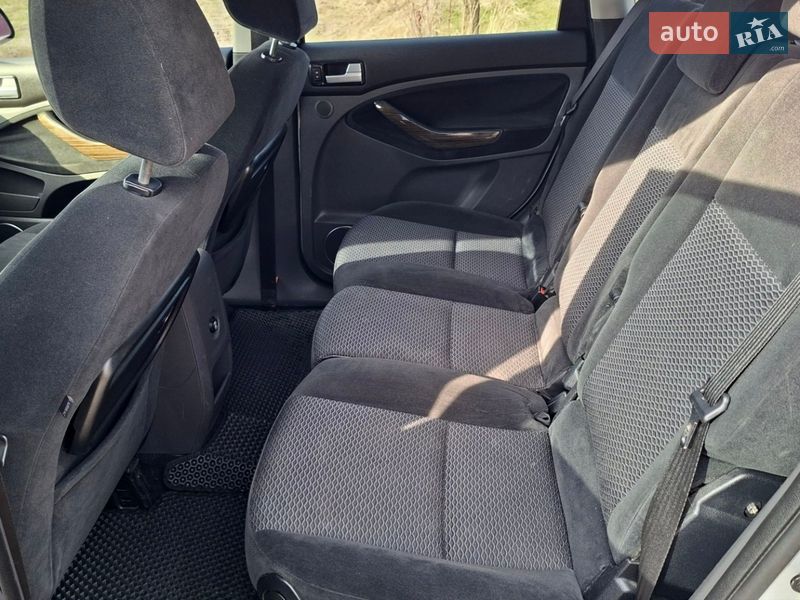 Мінівен Ford C-Max 2007 в Рівному фото 16 Мінівен Ford C-Max 2007 в Рівному
