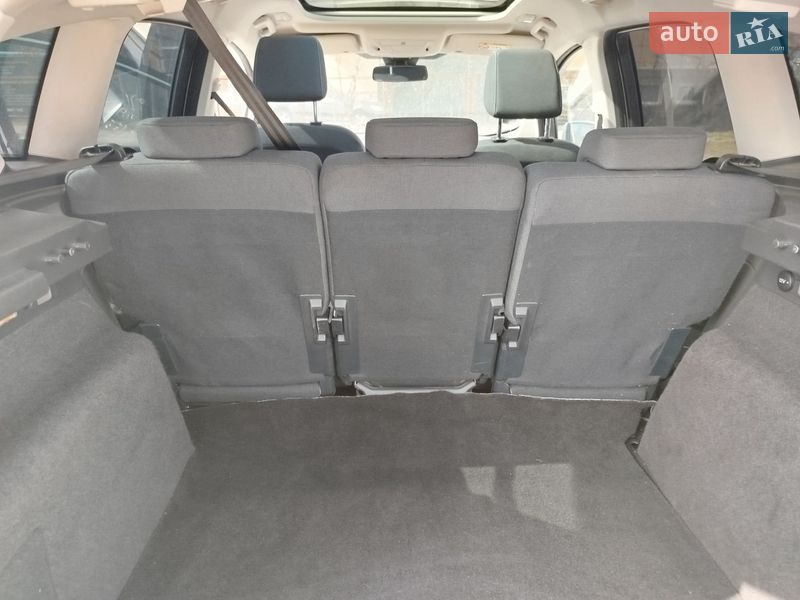 Мінівен Ford C-Max 2015 в Красилові