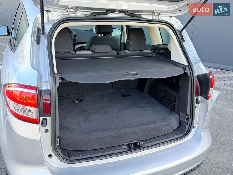 Мінівен Ford C-Max 2017 в Києві