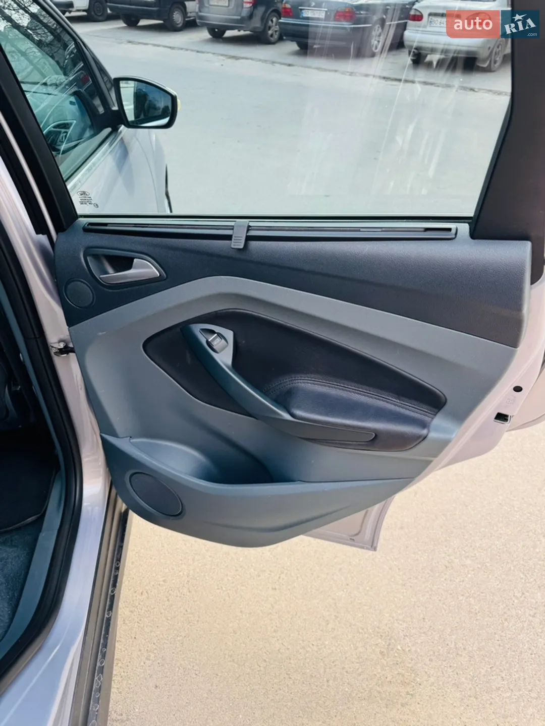 2011 Ford C-MAX - мініатюра 31