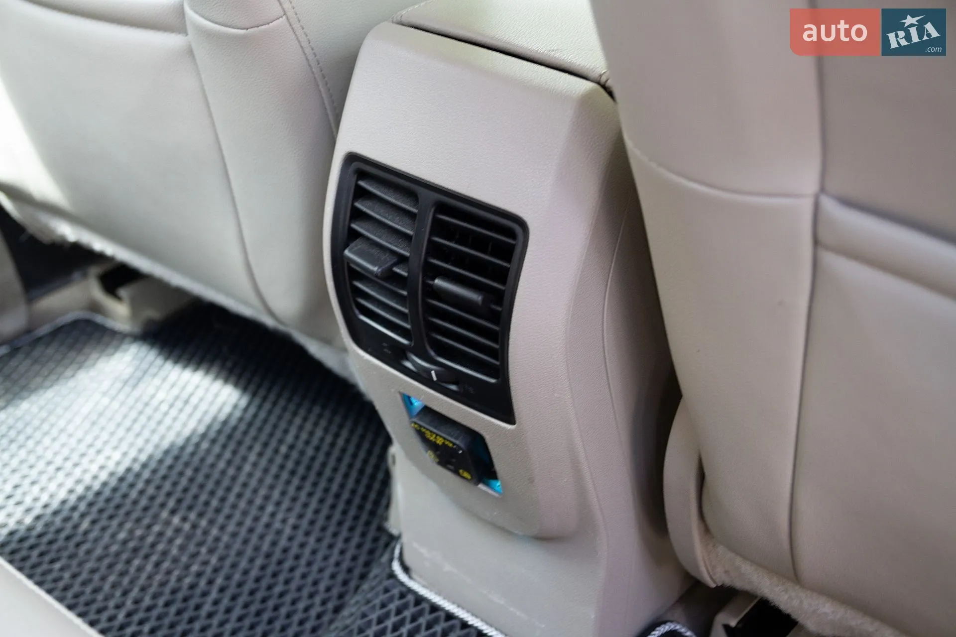 2015 Ford C-MAX - мініатюра 15