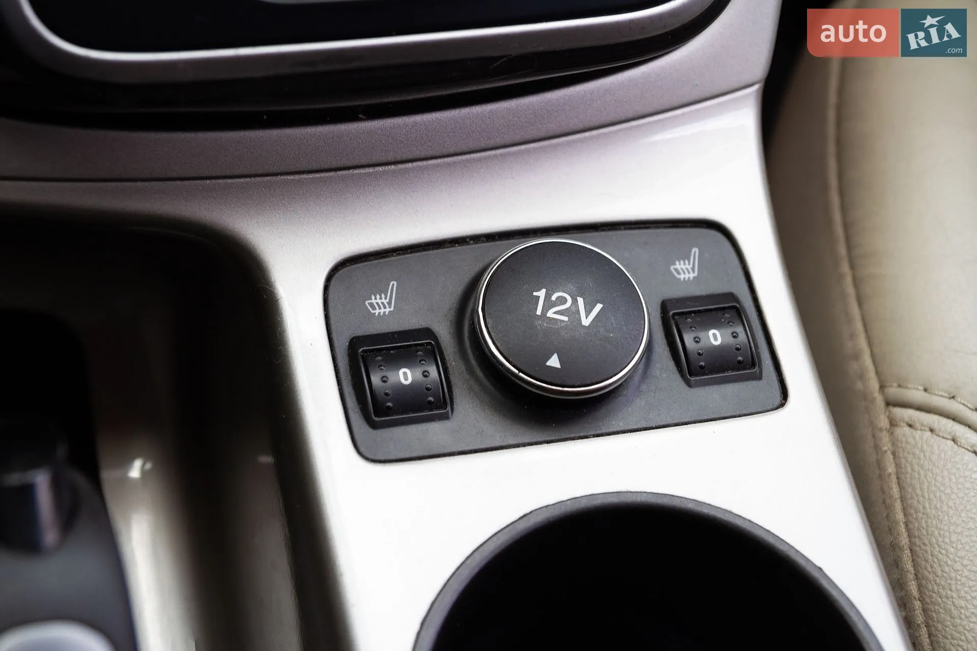 2015 Ford C-MAX - мініатюра 28