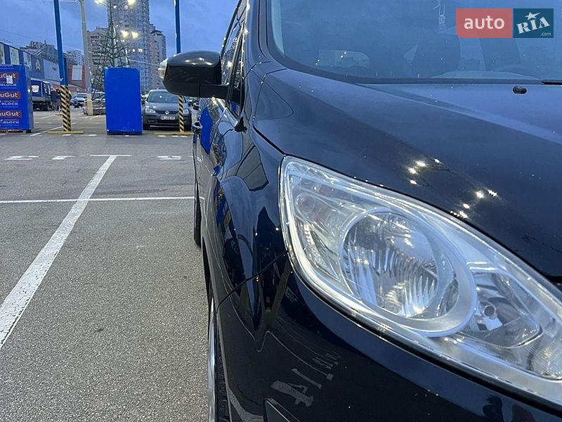 Минивэн Ford C-Max 2011 в Киеве