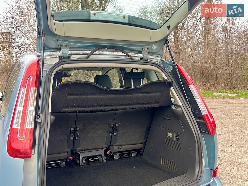 Минивэн Ford C-Max 2008 в Кривом Роге