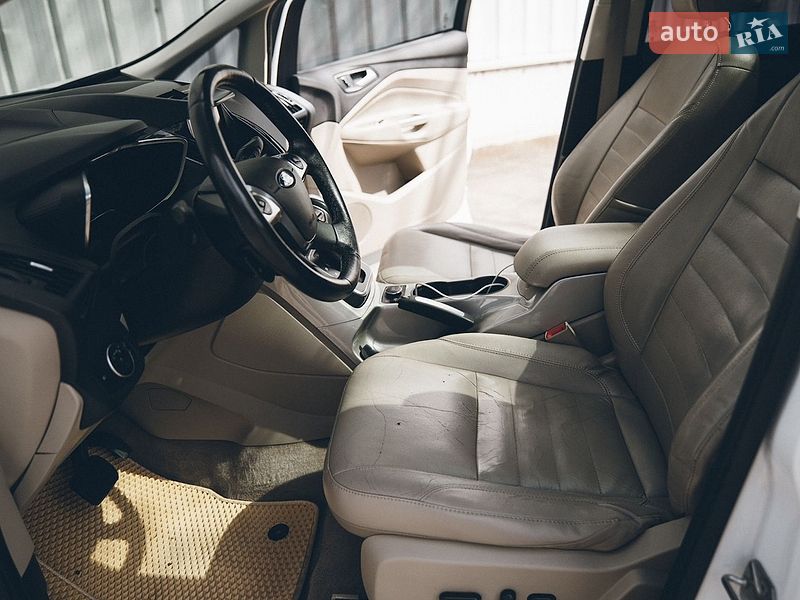 Минивэн Ford C-Max 2015 в Измаиле