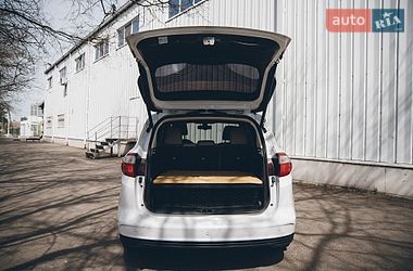 Минивэн Ford C-Max 2015 в Измаиле