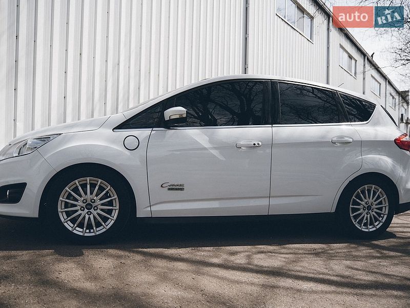Минивэн Ford C-Max 2015 в Измаиле