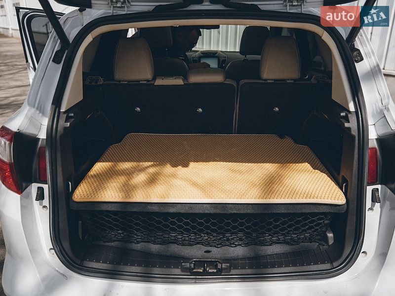 Минивэн Ford C-Max 2015 в Измаиле