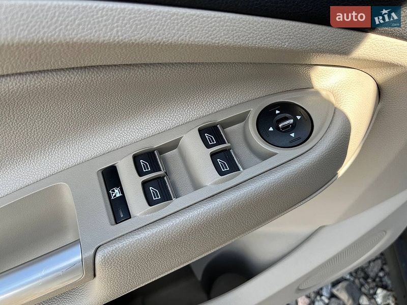 Мінівен Ford C-Max 2016 в Києві