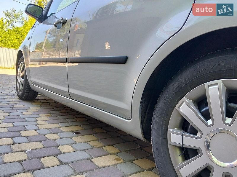 Минивэн Ford C-Max 2006 в Гнивани