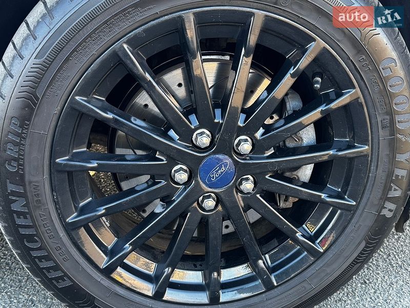 Минивэн Ford C-Max 2015 в Киеве
