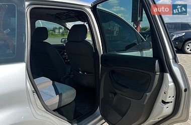 Минивэн Ford C-Max 2008 в Мукачево