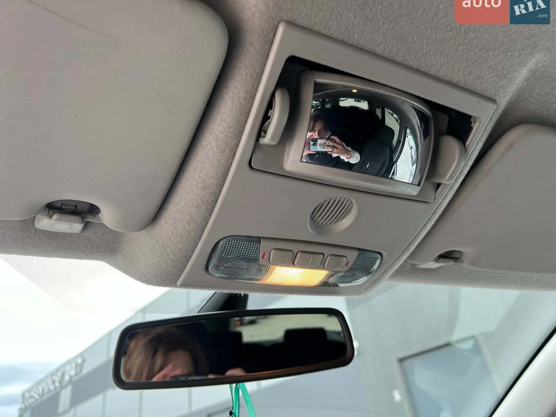 2010 Ford C-MAX - мініатюра 35
