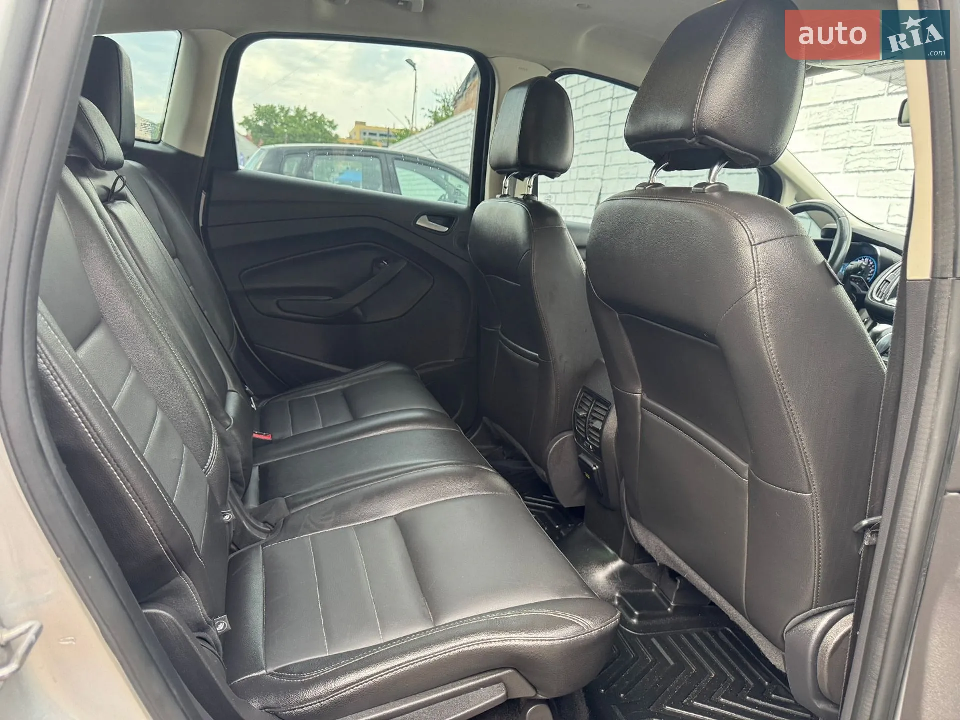 2015 Ford C-MAX - мініатюра 25