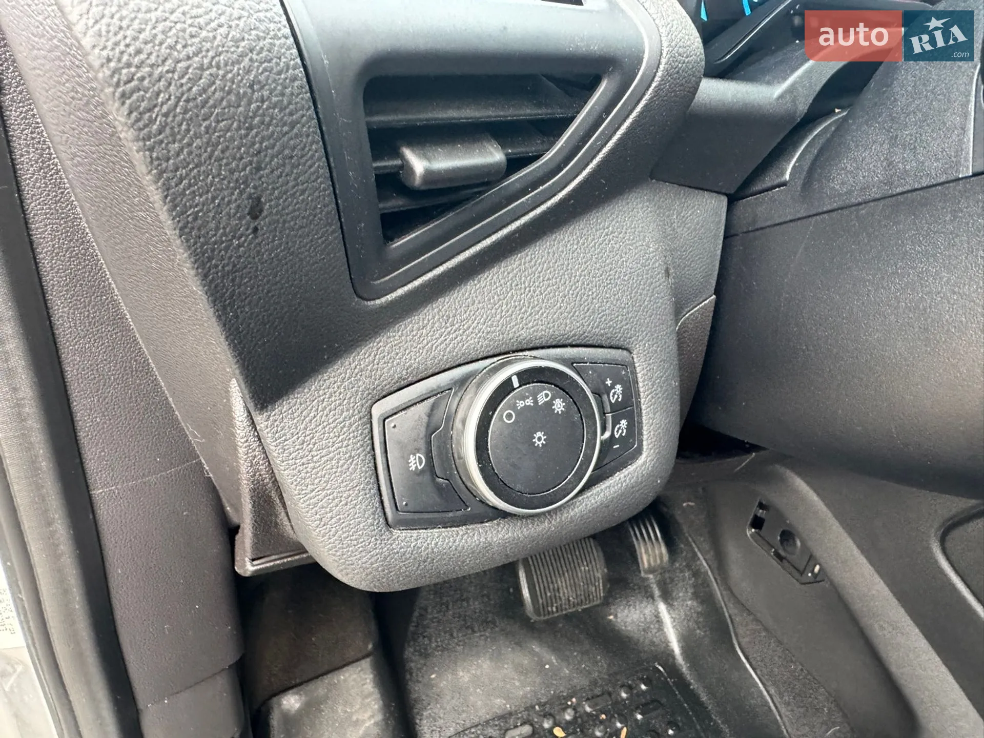 2015 Ford C-MAX - мініатюра 32