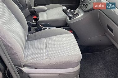 Минивэн Ford C-Max 2004 в Звягеле