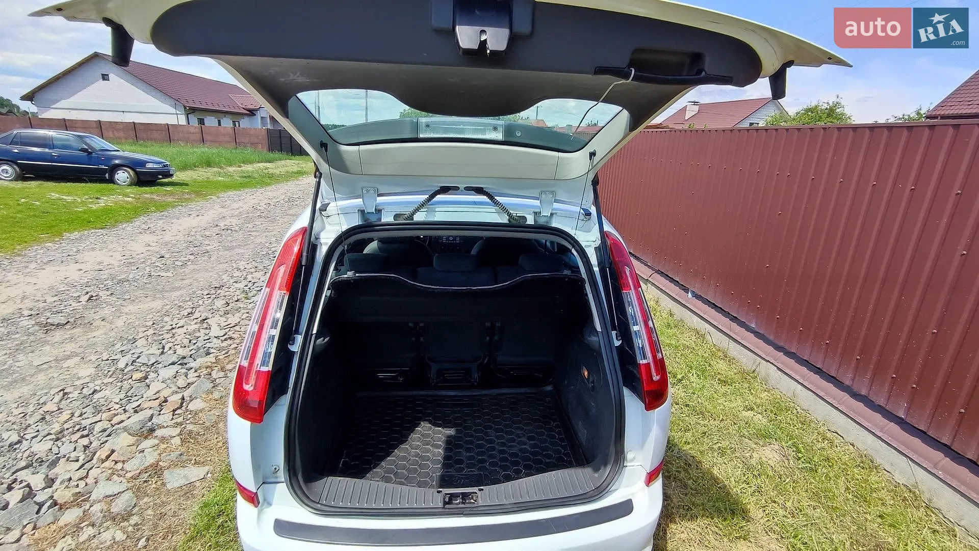 2010 Ford C-MAX - мініатюра 2