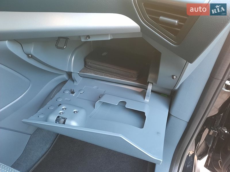 Минивэн Ford C-Max 2011 в Ровно