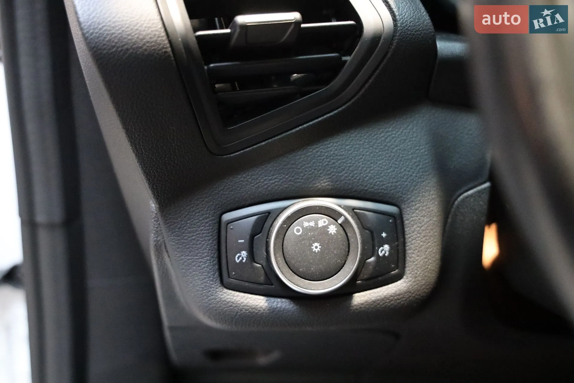 2016 Ford C-MAX - мініатюра 16
