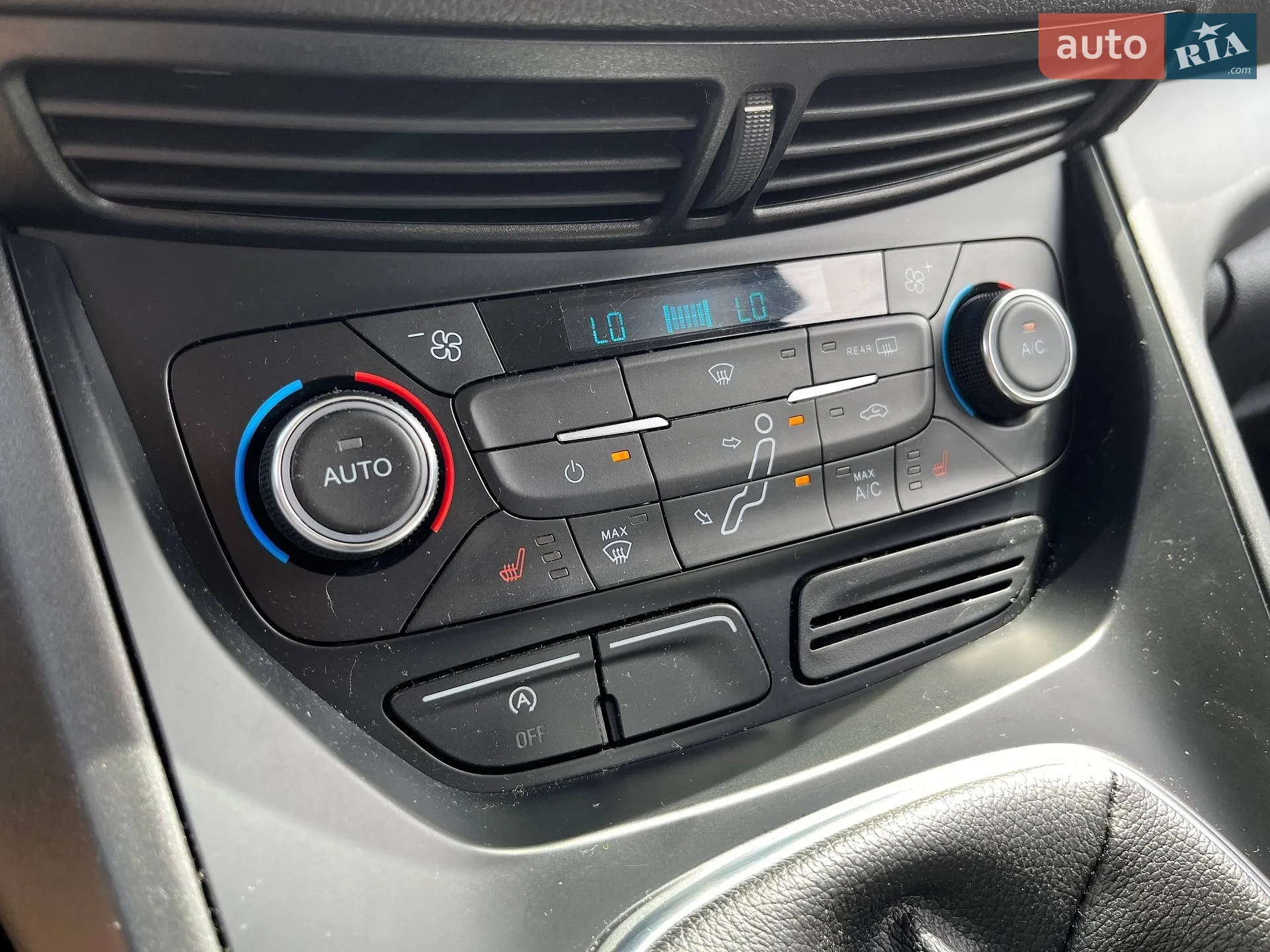 2016 Ford C-MAX - мініатюра 26