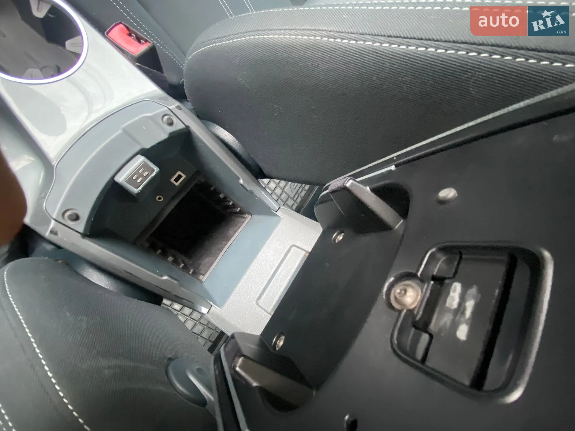 2013 Ford C-MAX - мініатюра 21