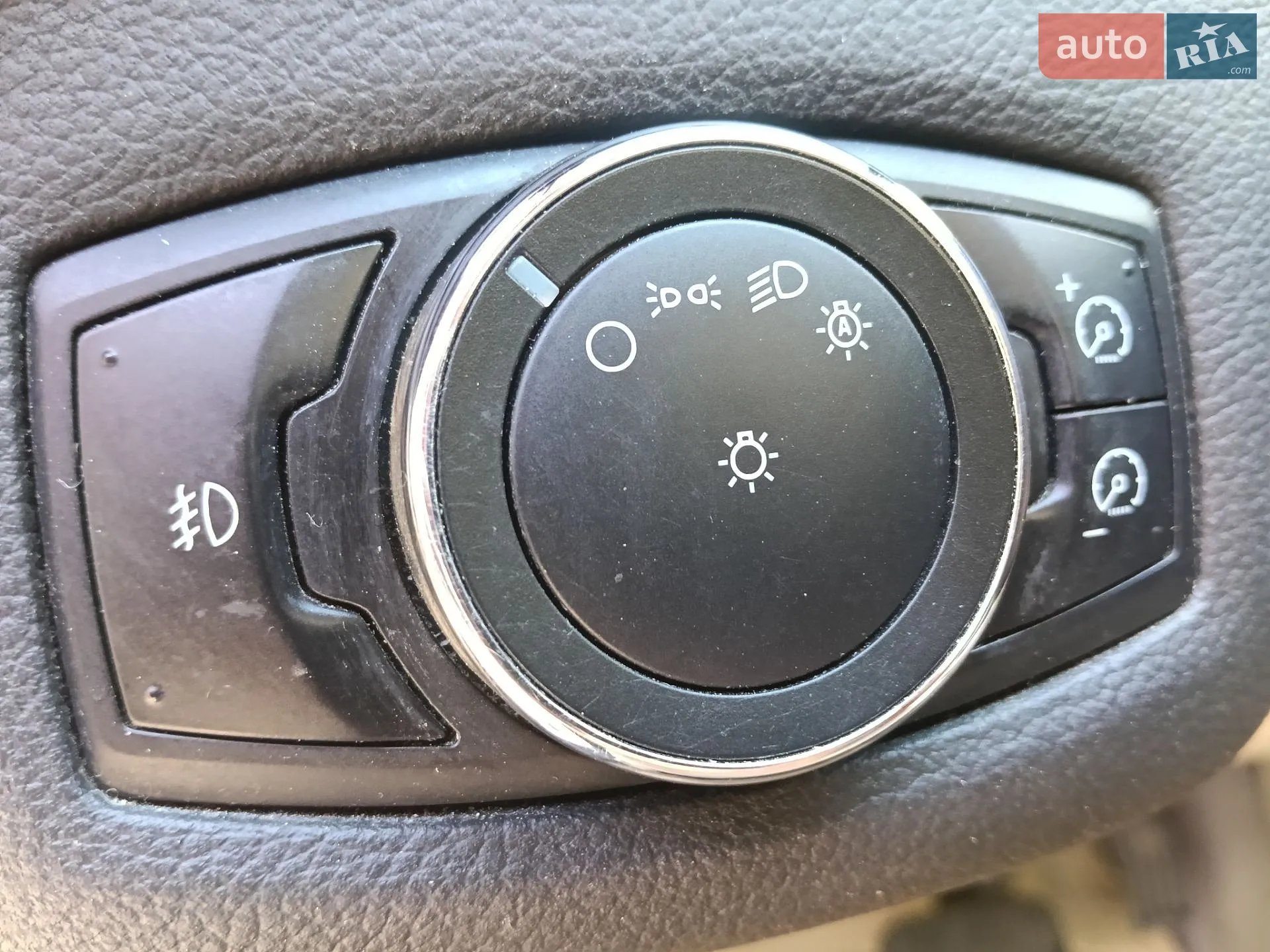 2012 Ford C-MAX - мініатюра 34