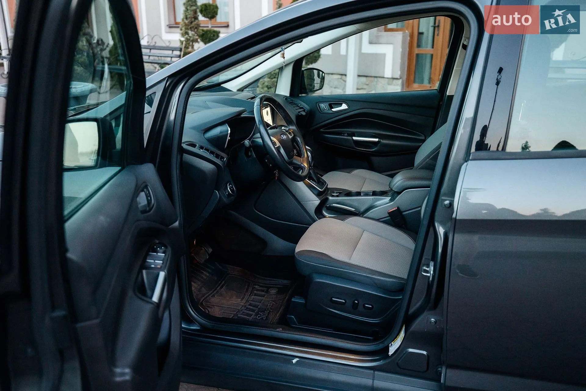 2017 Ford C-MAX - мініатюра 33