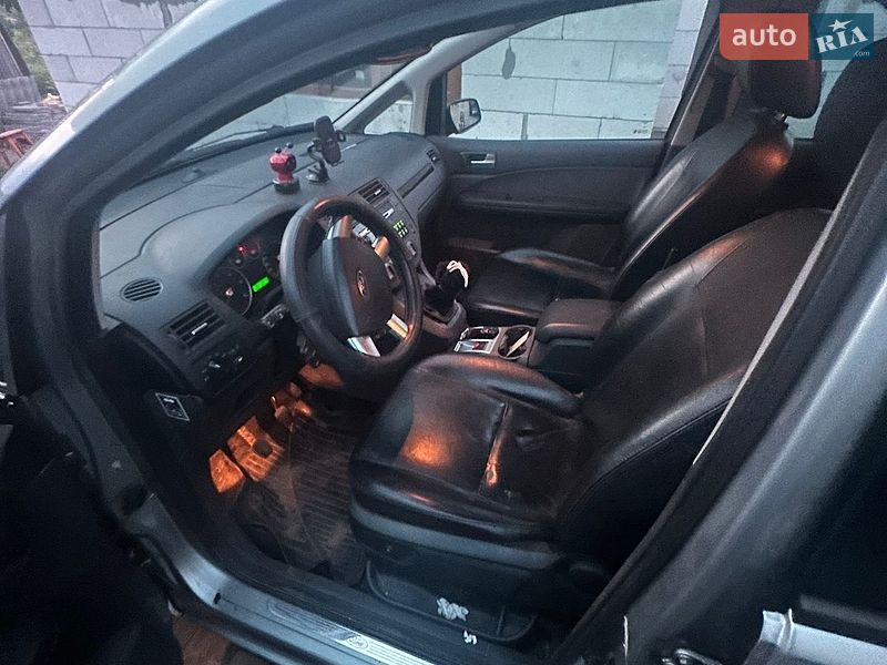 Минивэн Ford C-Max 2004 в Одессе