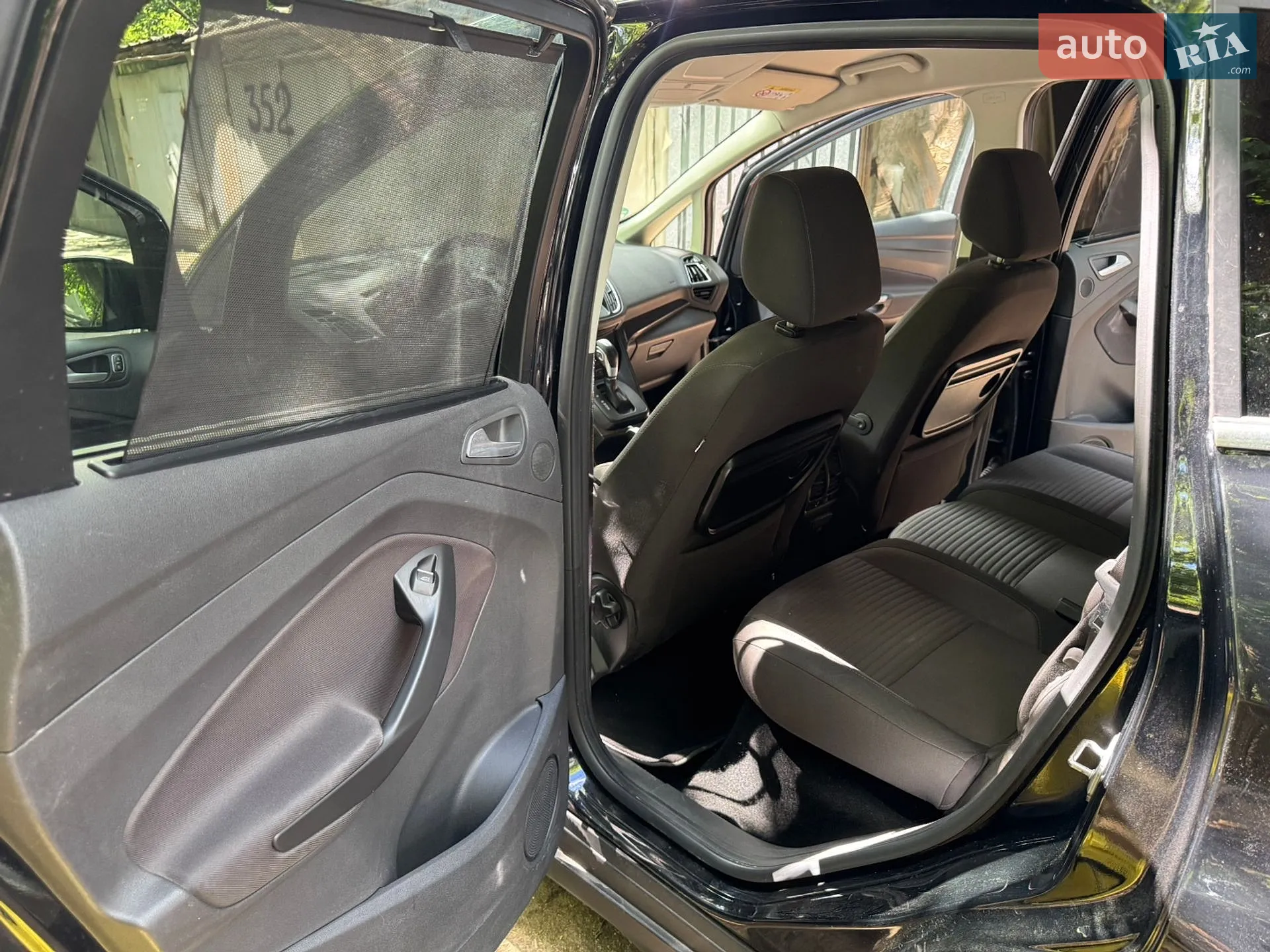 2016 Ford C-MAX - мініатюра 38