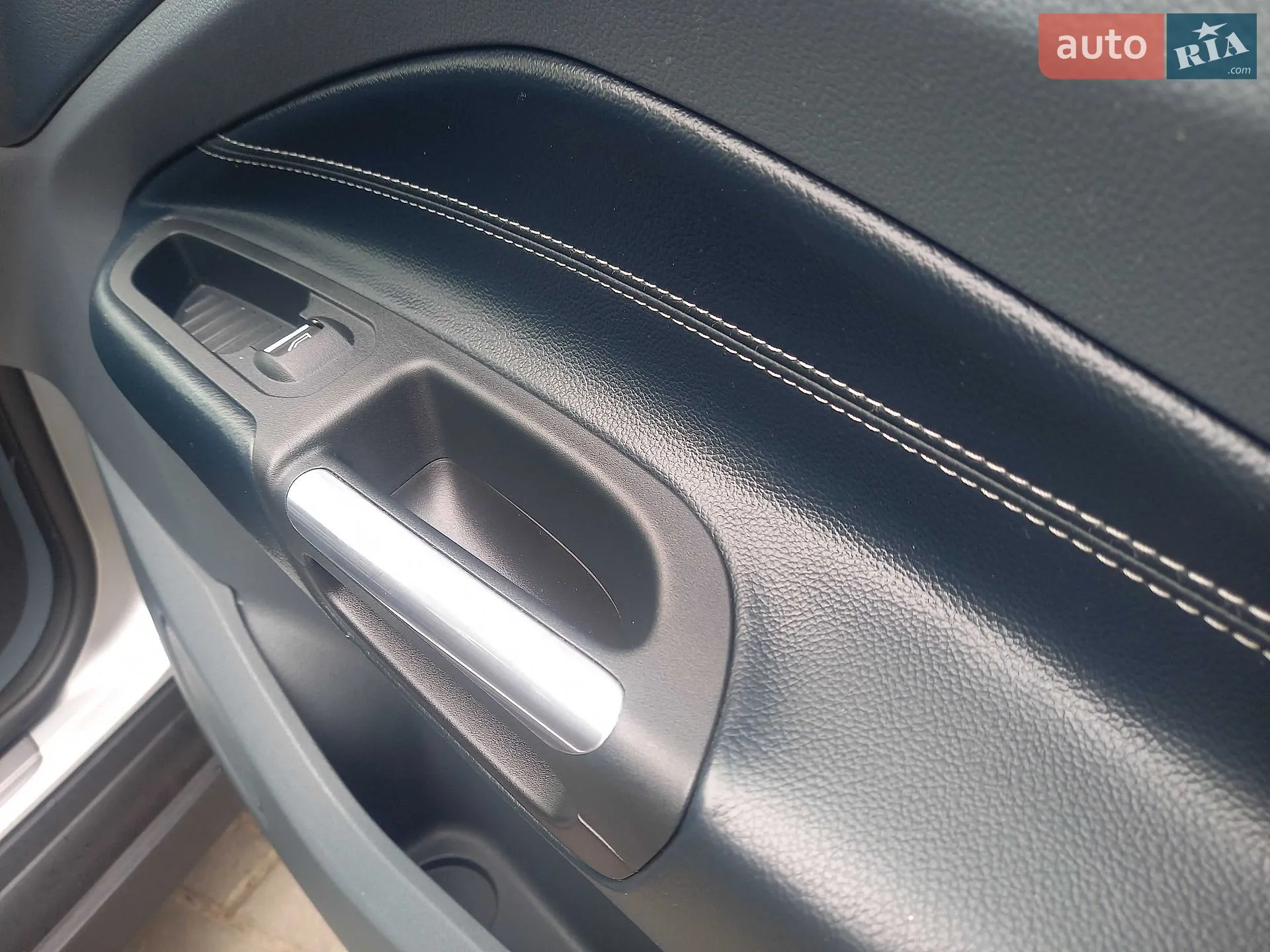 2013 Ford C-MAX - мініатюра 23