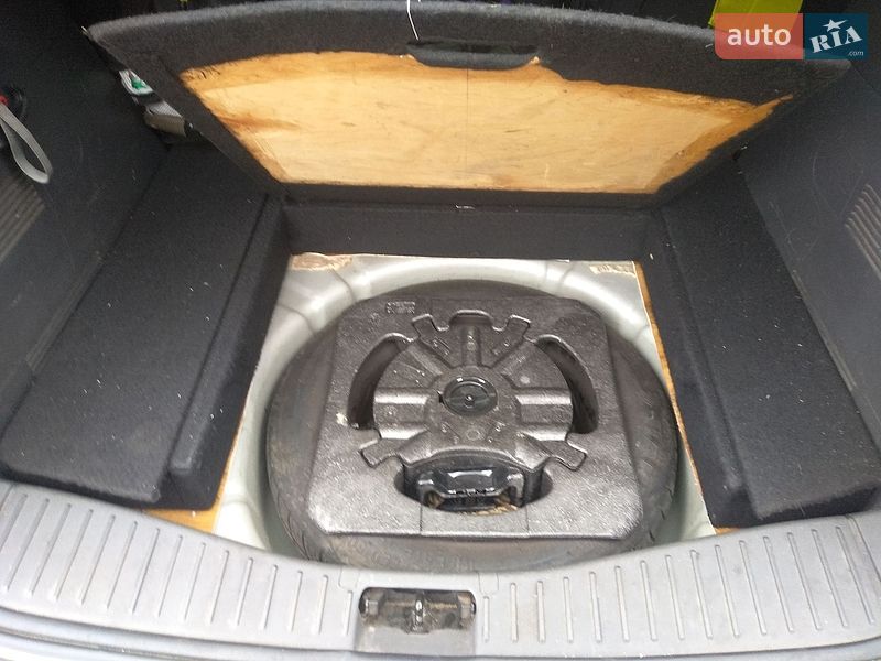 Минивэн Ford C-Max 2010 в Киеве