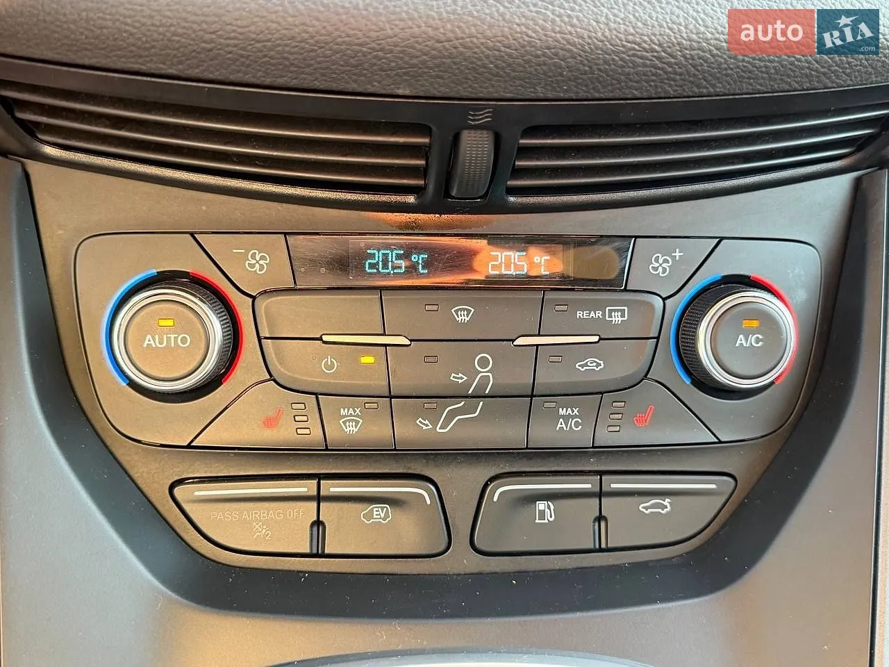 2017 Ford C-MAX - мініатюра 25