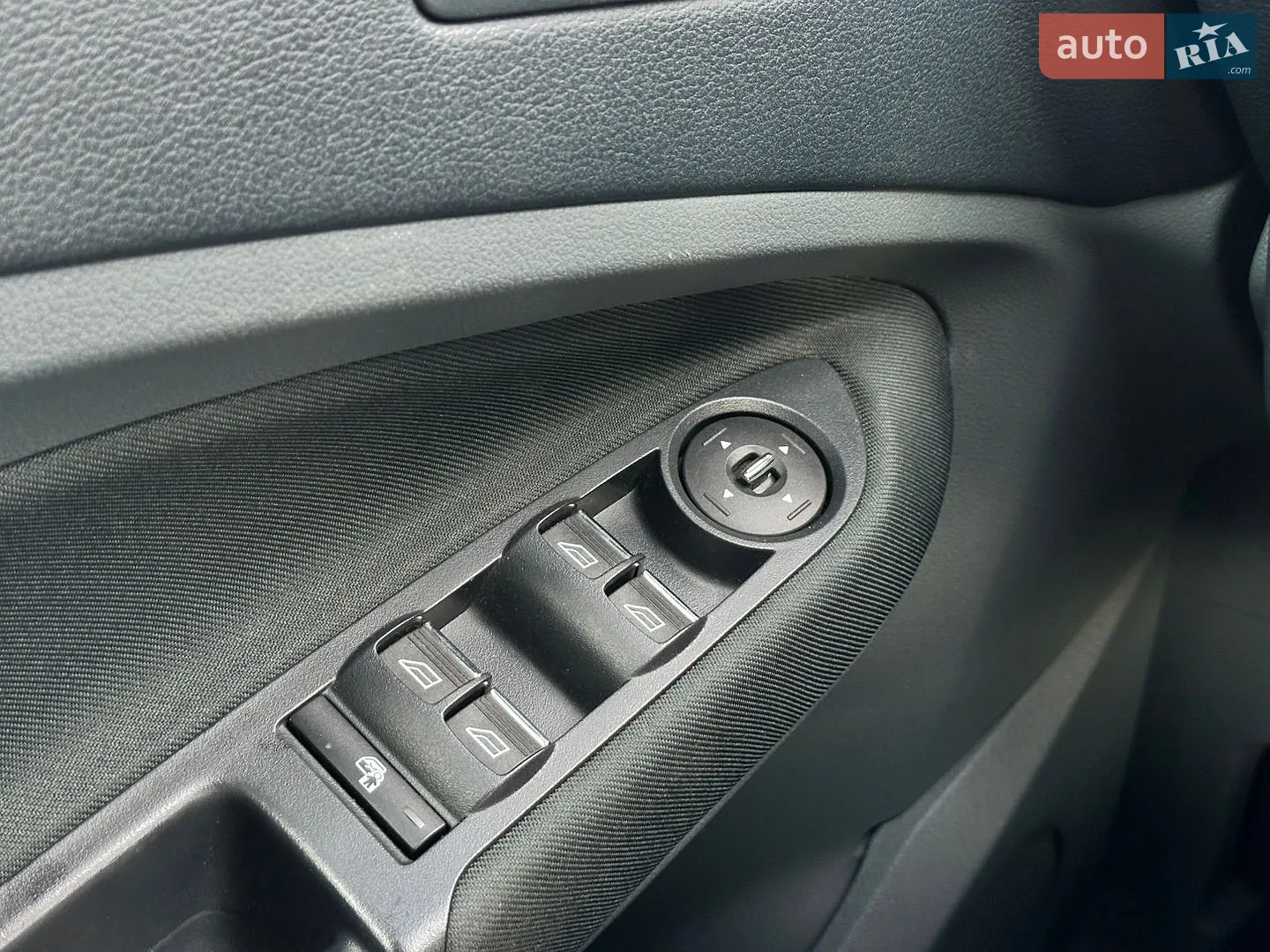 2011 Ford C-MAX - мініатюра 65