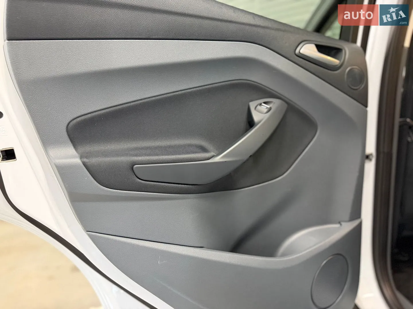 2015 Ford C-MAX - мініатюра 61