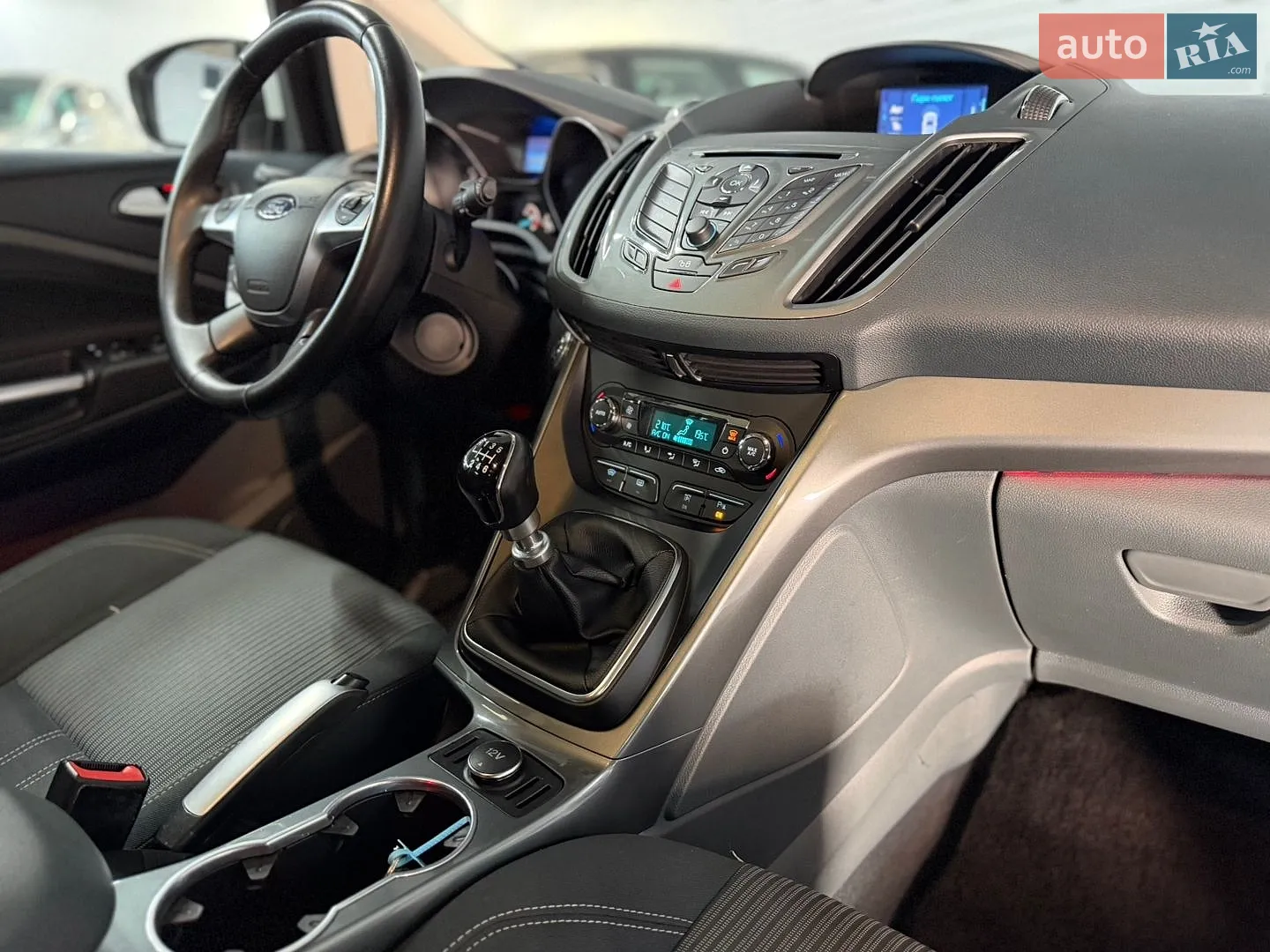 2015 Ford C-MAX - мініатюра 74
