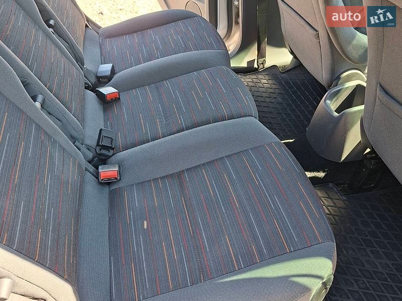Мінівен Ford C-Max 2010 в Дніпрі